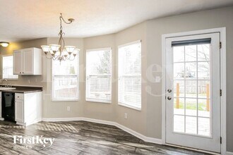 445 Winterwood Dr in Avon, IN - Building Photo - Building Photo