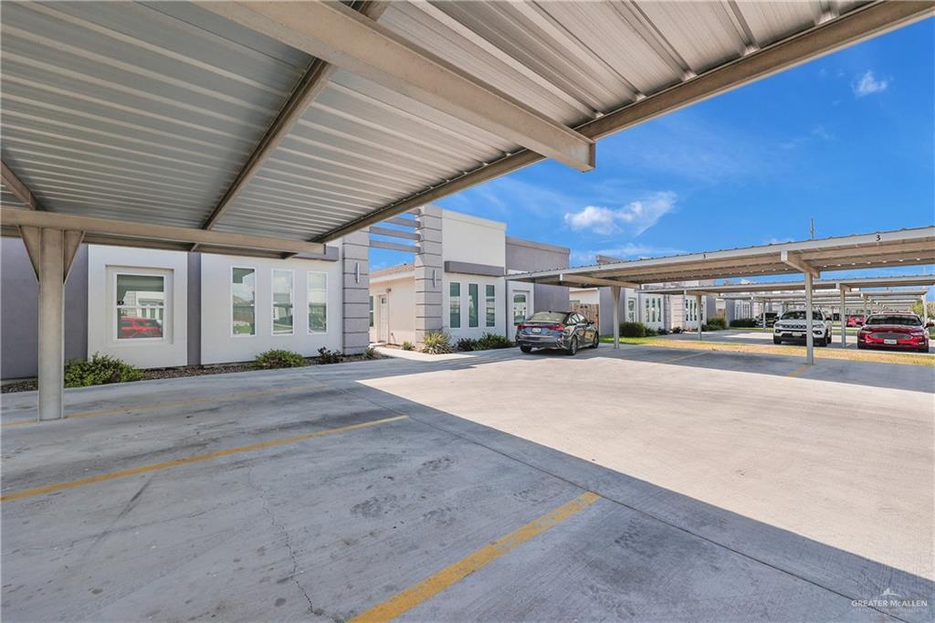 14 S Dahlia St in Pharr, TX - Building Photo