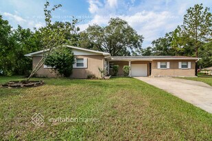 630 Holland Ave, Unit 0228 in Temple Terrace, FL - Building Photo