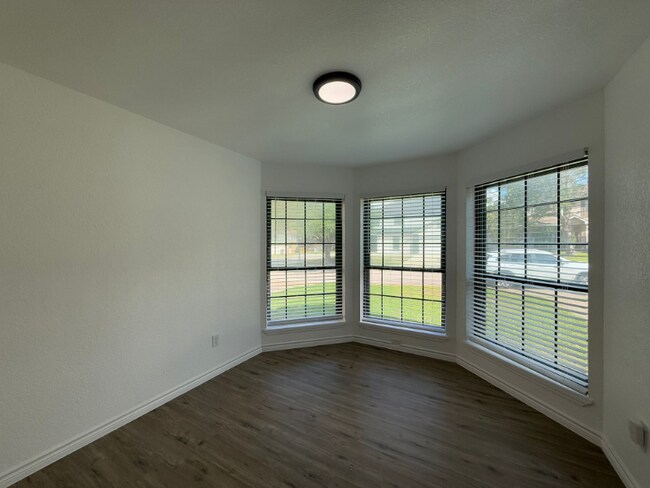 6406 Gray Ridge in San Antonio, TX - Building Photo - Building Photo