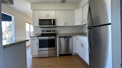 1028 Lake Weldona Dr in Orlando, FL - Building Photo - Building Photo