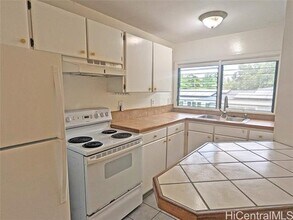 42-099-99 Old Kalanianaole Rd in Kailua, HI - Building Photo - Building Photo