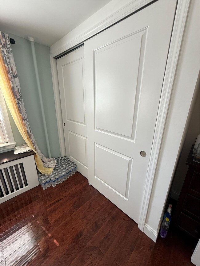 45-23 164th St in Queens, NY - Building Photo - Building Photo