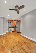 218 Avenue A in New York, NY - Building Photo - Building Photo