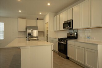 105 Carmello in Kyle, TX - Building Photo - Building Photo