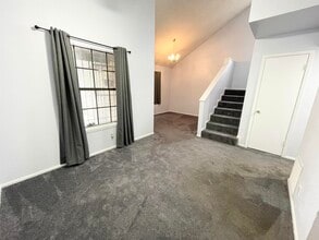 1423 Agave Dr in Laredo, TX - Building Photo - Building Photo