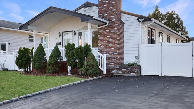 property at 18 W 22nd St
