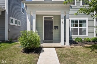 270 N Warman Ave in Indianapolis, IN - Foto de edificio - Building Photo