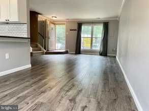 14920 London Ln in Bowie, MD - Building Photo - Building Photo