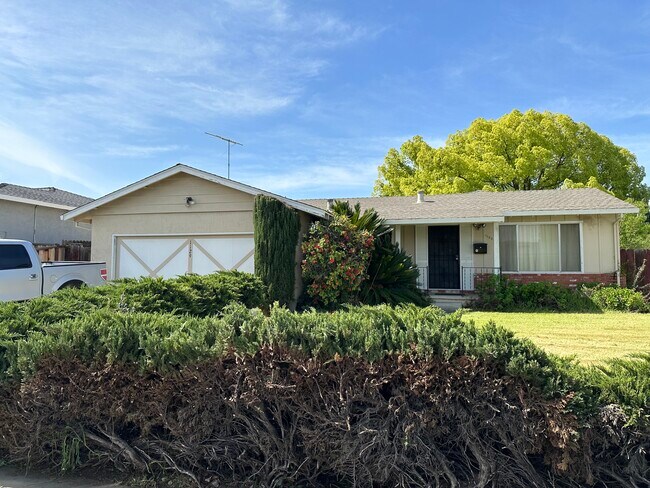 property at 1129 Mission Dr
