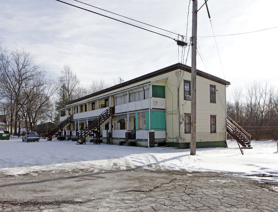 39 25th St SW in Barberton, OH - Building Photo