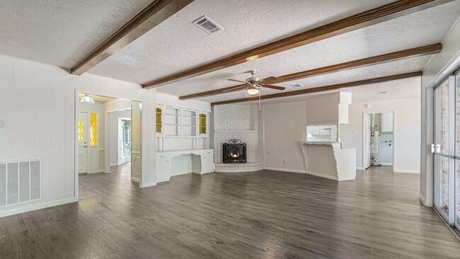 1003 Pear Tree Ln in Houston, TX - Building Photo - Building Photo