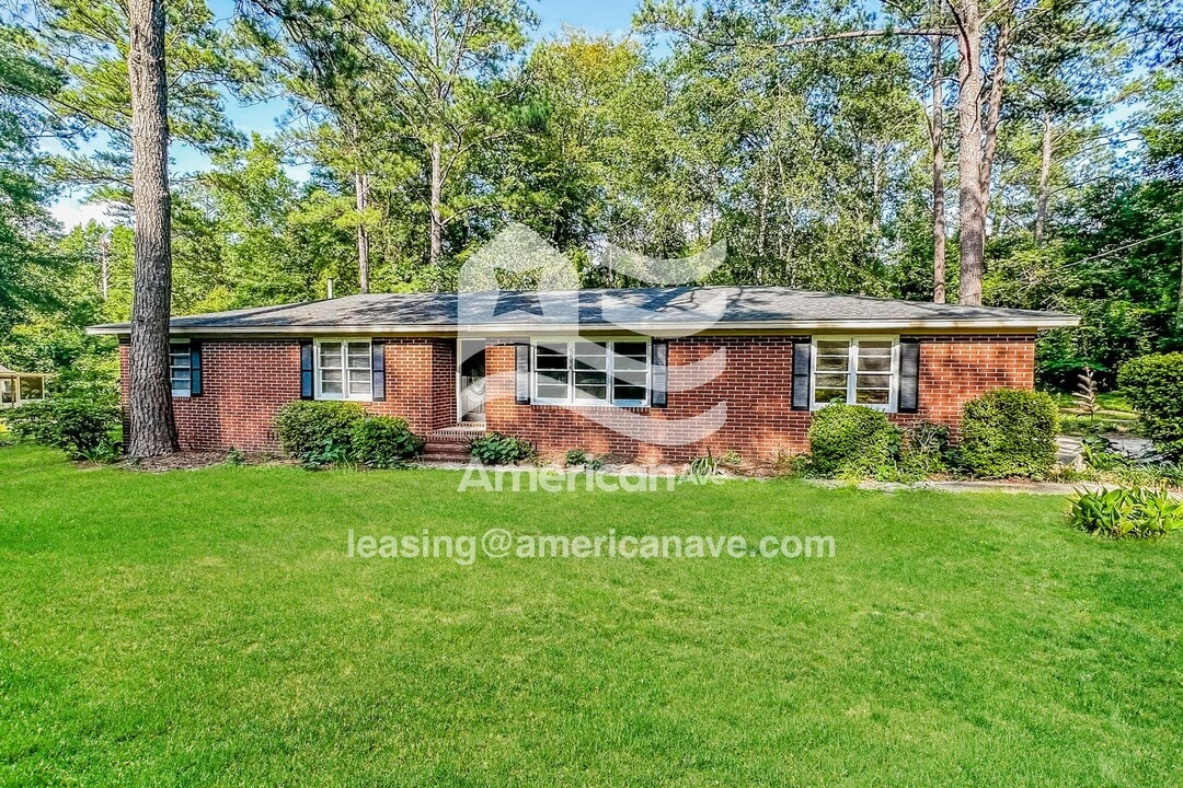5434 Lake Dr in Macon, GA - Building Photo