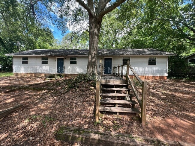 property at 712 English St