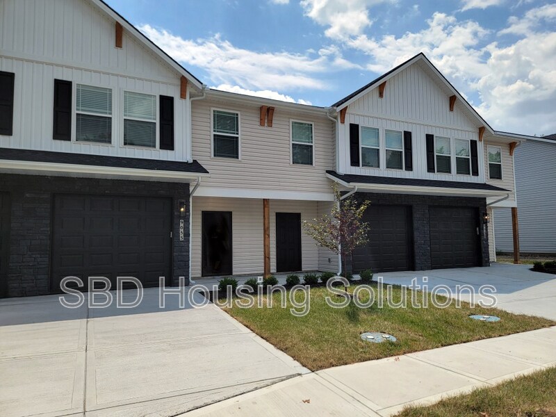 9055 E 85th Pl in Raytown, MO - Building Photo