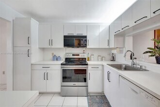3650 Environ Blvd in Lauderhill, FL - Building Photo - Building Photo