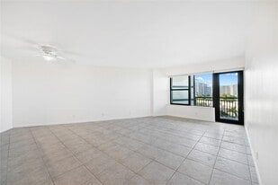 3800 Galt Ocean Dr in Fort Lauderdale, FL - Building Photo