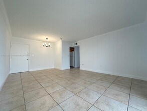 7215 SW 94th Pl in Miami, FL - Building Photo - Building Photo