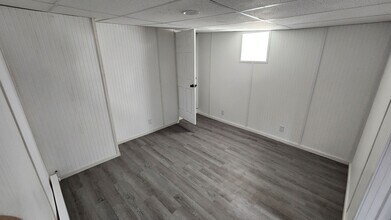 1157 W Pine St in Coal Township, PA - Building Photo - Building Photo