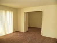 Studion Livingrm - Fulton Oaks Apartments in Sacramento, California