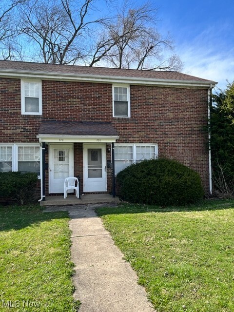 property at 738 West St