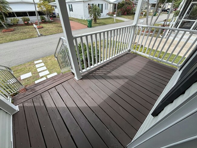 6527 S Brandywine Dr in Margate, FL - Building Photo - Building Photo