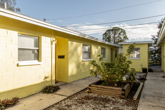 500-520 89th Ave N in St. Petersburg, FL - Building Photo - Primary Photo