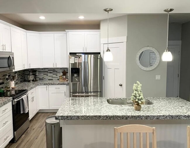 1999 E Abbey Way in Eagle Mountain, UT - Building Photo - Building Photo