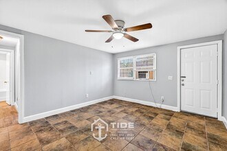 2205 Russelldale Ave in North Charleston, SC - Building Photo - Building Photo