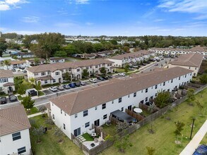 12258 NW 24th Pl in Miami Shores, FL - Building Photo - Building Photo