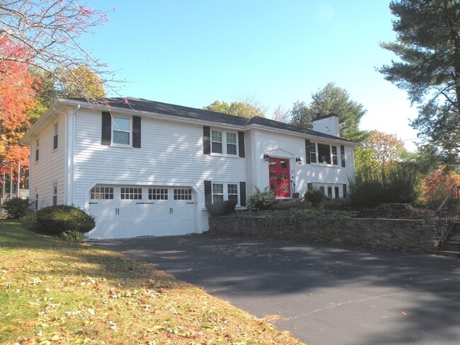 property at 2 Williams St