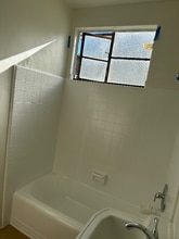 11914 Downey Ave in Downey, CA - Building Photo - Building Photo