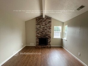 8571 Fairlawn Ct in Sacramento, CA - Building Photo - Building Photo