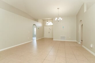 2903 Noah Cir in St. Cloud, FL - Building Photo - Building Photo
