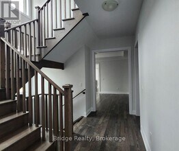 1439 Upper Thames Dr in Woodstock, ON - Building Photo - Building Photo