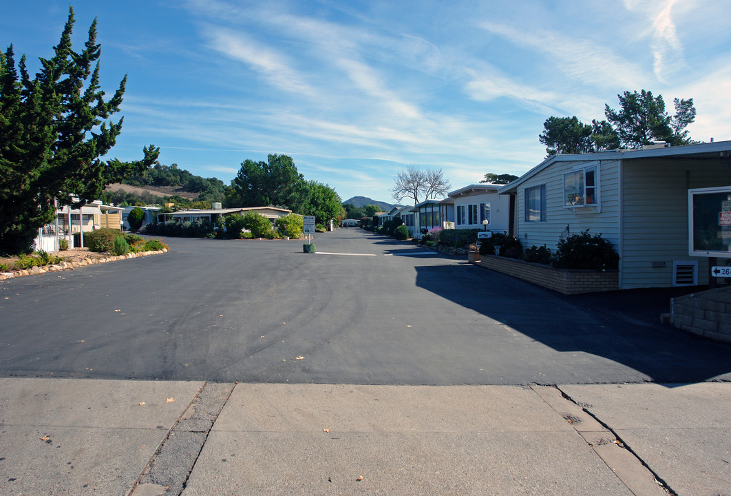 1202 Loma Dr in Ojai, CA - Building Photo