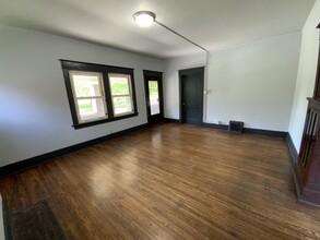 1009 Grant St in Danville, IL - Building Photo - Building Photo