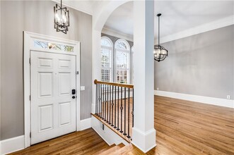 2586 Brookhaven Chase Ln NE in Atlanta, GA - Building Photo - Building Photo