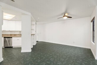 1044 Calle Del Cerro in San Clemente, CA - Building Photo - Building Photo