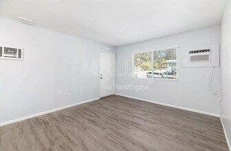 6738 University Ave in San Diego, CA - Building Photo - Building Photo