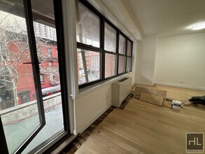 East 82nd Street, Unit 4A in New York, NY - Foto de edificio - Building Photo