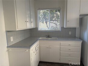 235 Belmont Ave-Unit -2 in Long Beach, CA - Building Photo - Building Photo