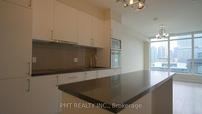 27-1727 Bathurst St in Toronto, ON - Building Photo - Building Photo