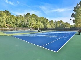 195 Hunterian Pl in Newnan, GA - Building Photo