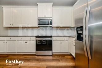 215 Cheshire Dr in Griffin, GA - Building Photo - Building Photo