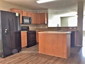 2632 Bishop Allen Ln in Dallas, TX - Foto de edificio - Building Photo