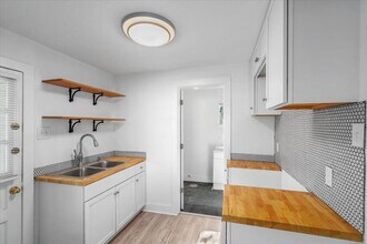 3207 Burleson Rd in Austin, TX - Building Photo - Building Photo