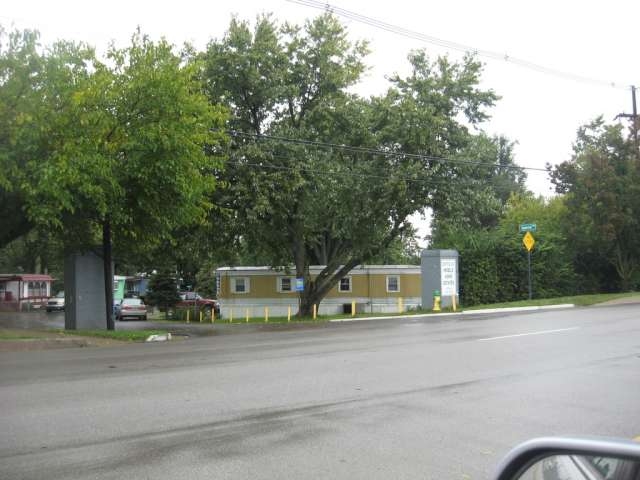 Imperial Estates in Lexington, KY - Foto de edificio - Building Photo