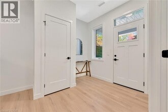 29 Mill St in Kitchener, ON - Building Photo - Building Photo