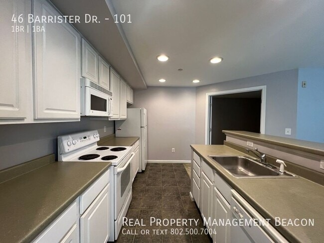 46 Barrister Dr in Hartford, VT - Building Photo - Building Photo